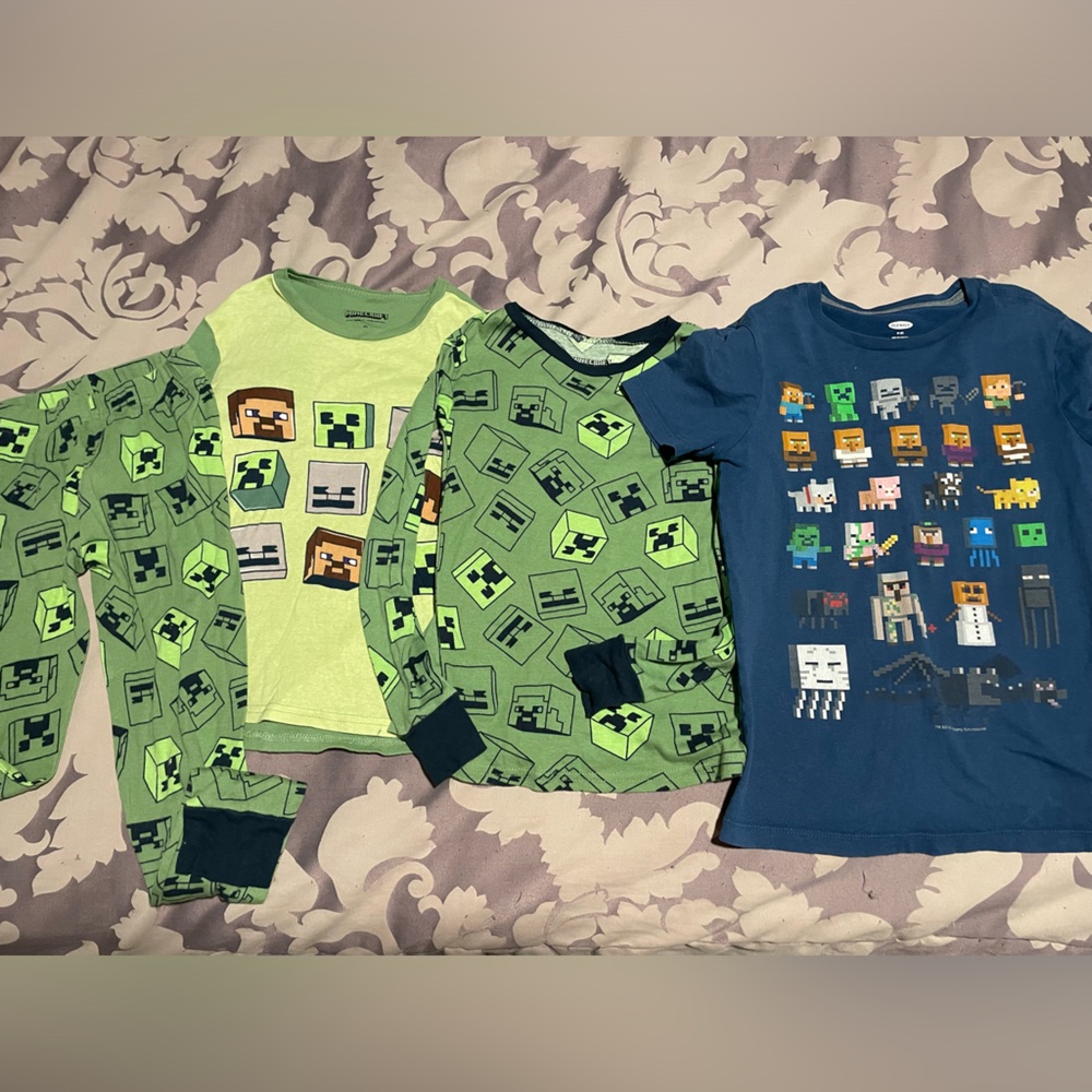 Minecraft Kids Pajama Set and shirt size 8
